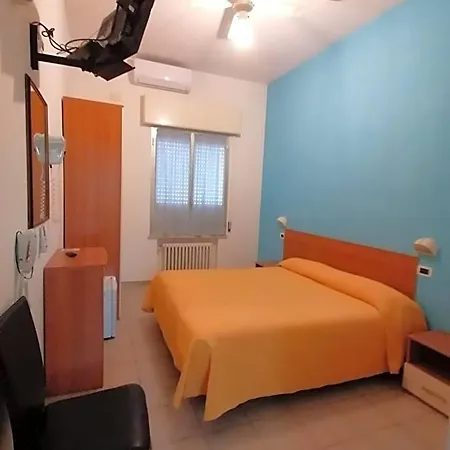 Hotel Gladys 2*